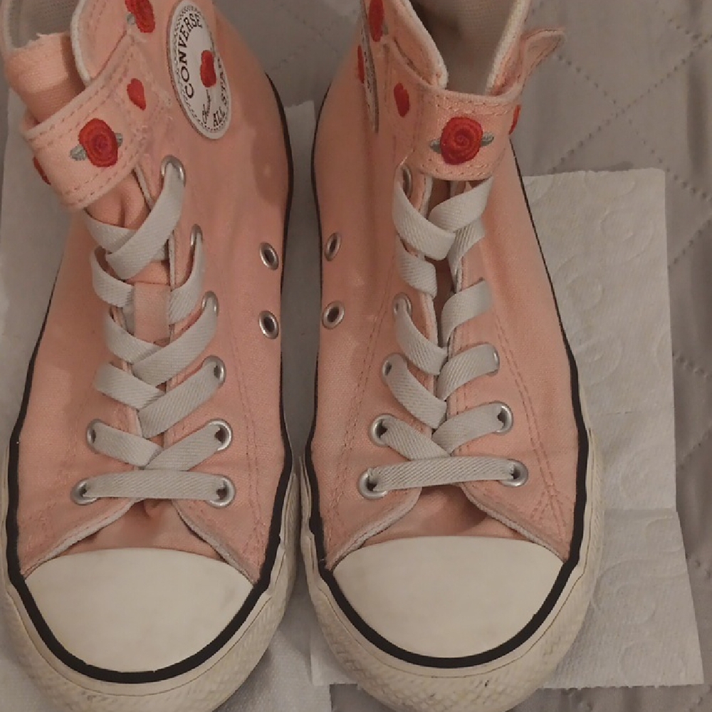 Converse Kids Pink Floral Sneakers Used